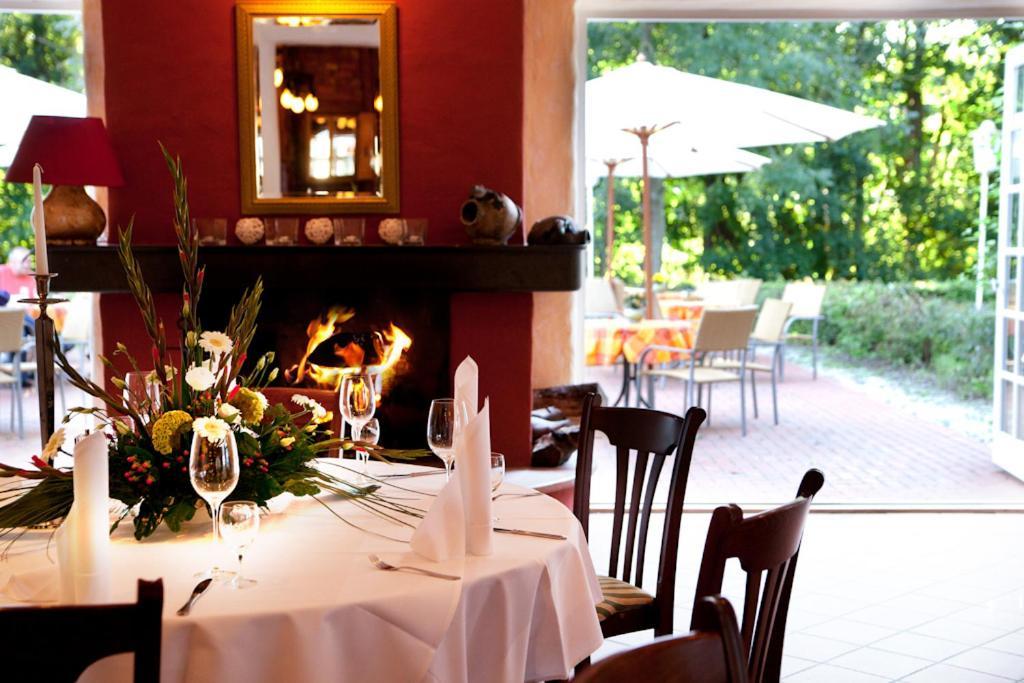 שטראלסונד Landgasthof & Hotel Jagdhof מראה חיצוני תמונה