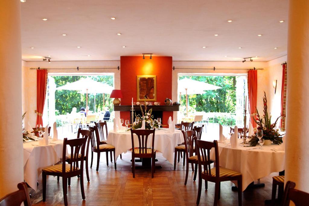 שטראלסונד Landgasthof & Hotel Jagdhof מראה חיצוני תמונה