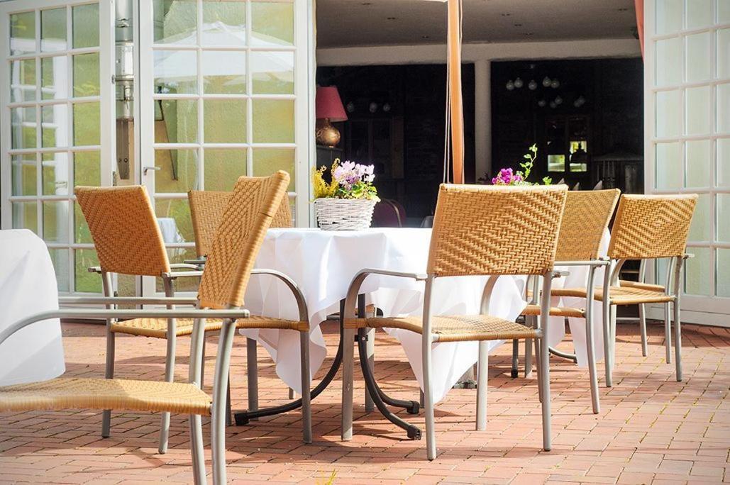 שטראלסונד Landgasthof & Hotel Jagdhof מראה חיצוני תמונה