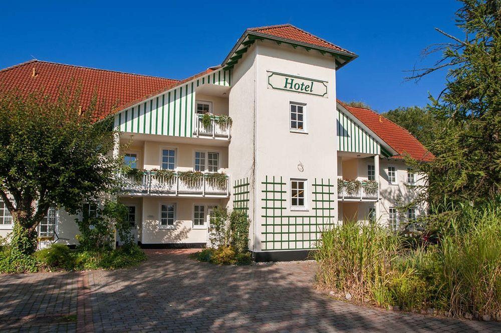 שטראלסונד Landgasthof & Hotel Jagdhof מראה חיצוני תמונה