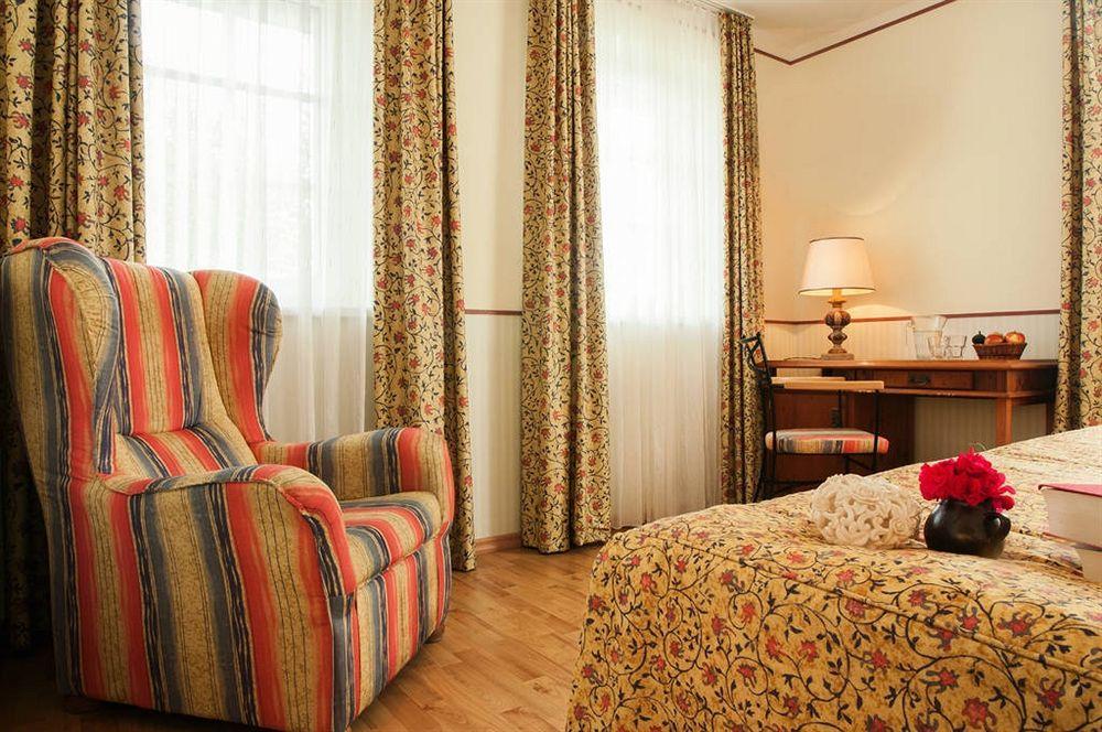 שטראלסונד Landgasthof & Hotel Jagdhof מראה חיצוני תמונה