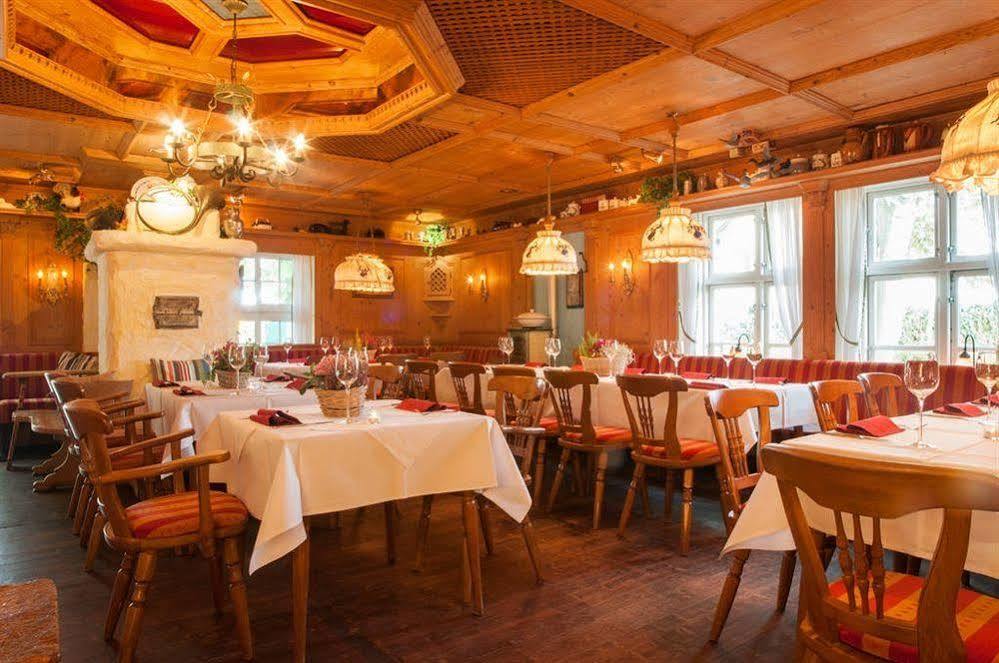 שטראלסונד Landgasthof & Hotel Jagdhof מראה חיצוני תמונה