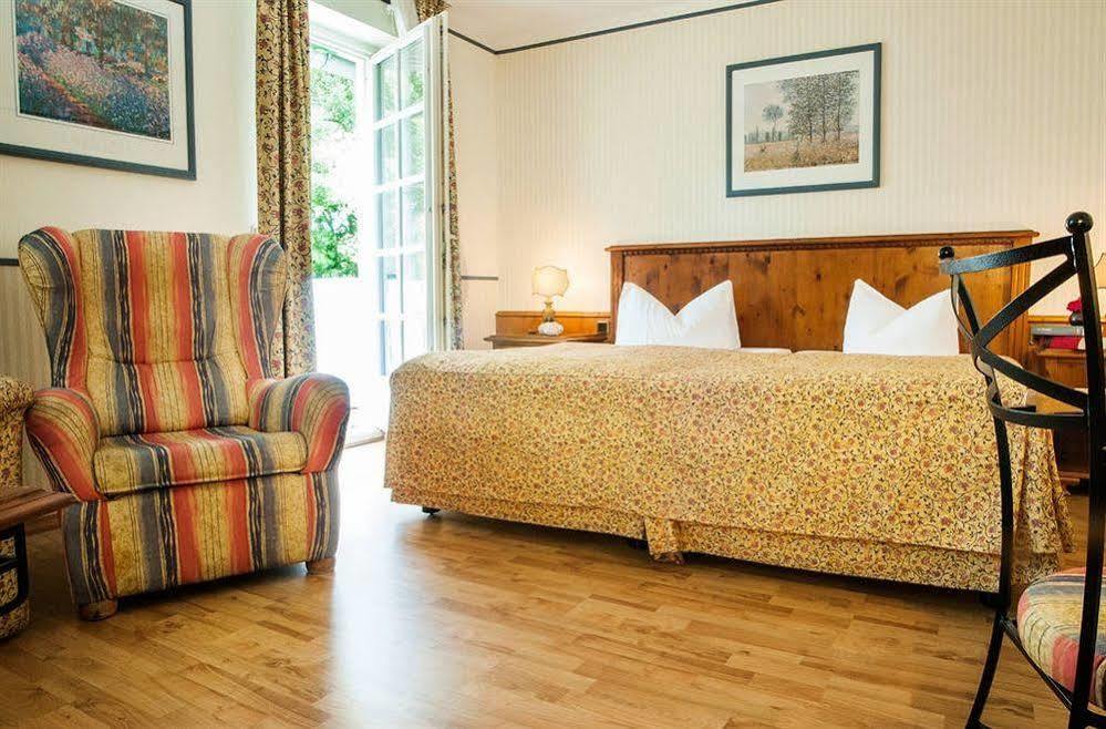שטראלסונד Landgasthof & Hotel Jagdhof מראה חיצוני תמונה