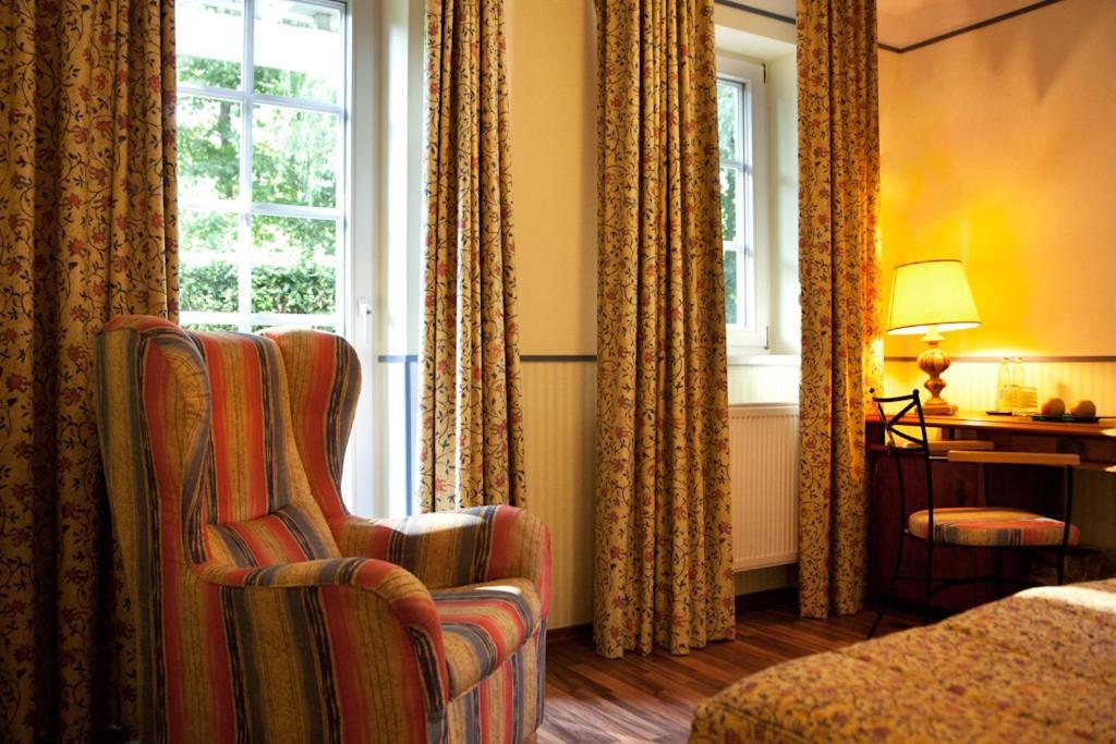 שטראלסונד Landgasthof & Hotel Jagdhof מראה חיצוני תמונה